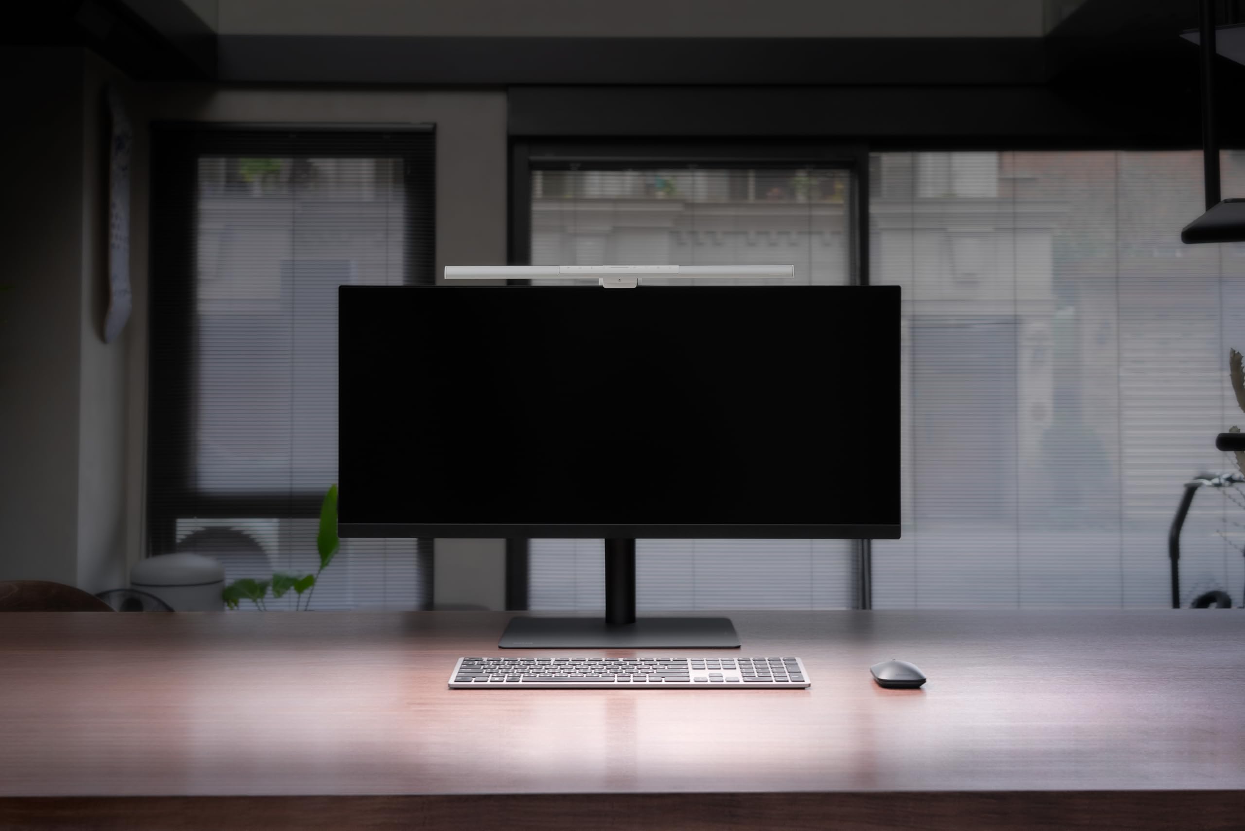 benq-screenbar-pro-barre-lumineuse-pour-cran-argent image 2